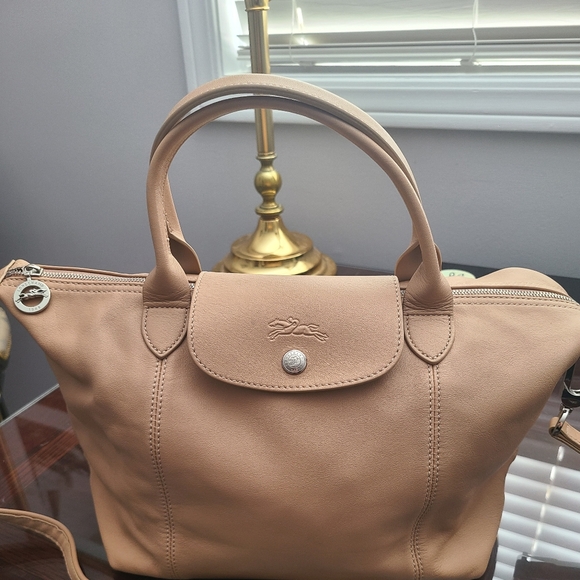 Longchamp Handbags - LONGCHAMP Highly Coveted Light Tan Le Pliage Bag